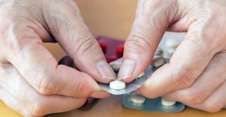 Minister zdrowia Konstanty Radziwiłł obiecuje rozszerzenie listy dla pacjentów 75 plus