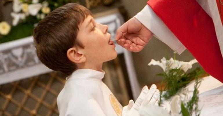 Maj miesiącem Pierwszej Komunii Św.