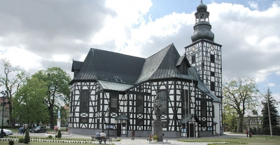 Święcenie aut w parafii pw. św. Andrzeja Boboli