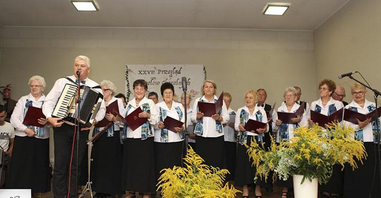 Seniorzy zaśpiewali jednym chórem