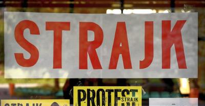 Strajkujący nauczyciele dostaną pieniądze?