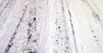 Trzy firmy będą odśnieżać drogi powiatowe