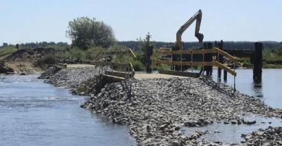 Przecięli wstęgę na moście w Grabownicy