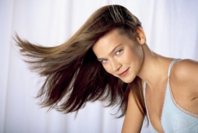 Do włosów tłustych najlepsza jest lekka mgiełka