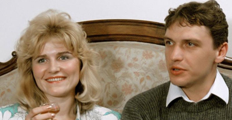 Kadr z filmu Galimatias, czyli kogel mogel 2