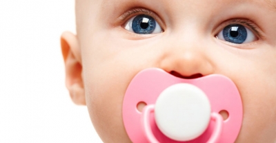 Ząbkowanie bez smoczka