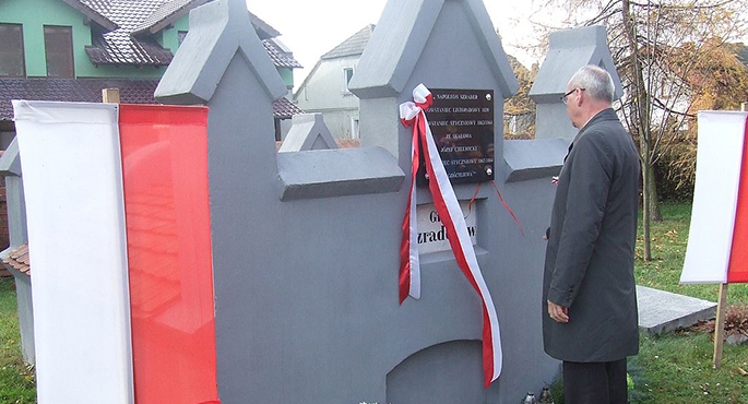 Odsłonięto tablice powstańców