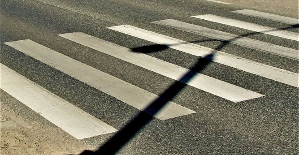 Pieszy potrącony przy rondzie