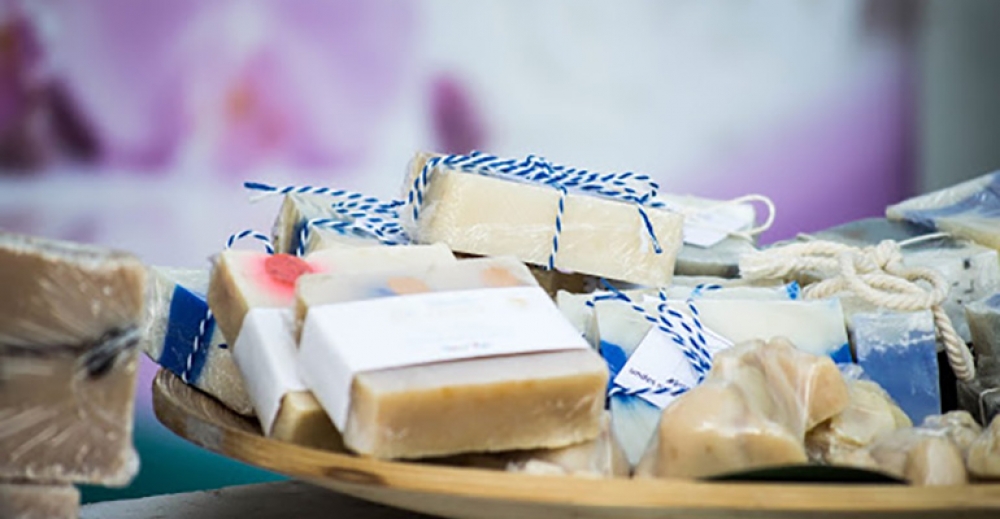 Tropem naturalnego mydła