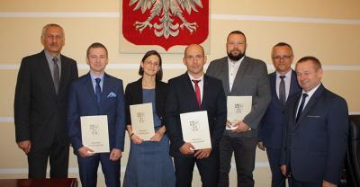 Zdali egzamin, dostali awans