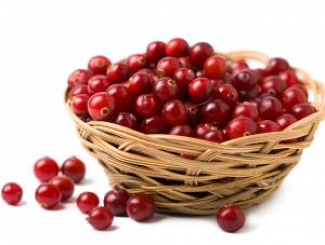 Owoce żurawiny można zamrozić na kilka miesięcy. Sok z takich owoców nie traci właściwości