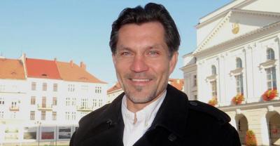 Kinastowski kontra Grodziński