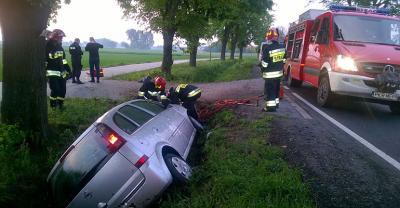 Zasnął za kierownicą[gallery]