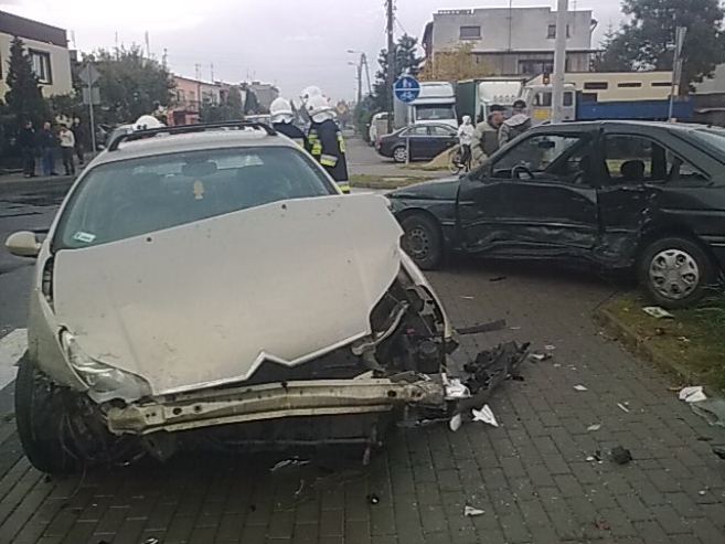 Wypadek na skrzyżowaniu 