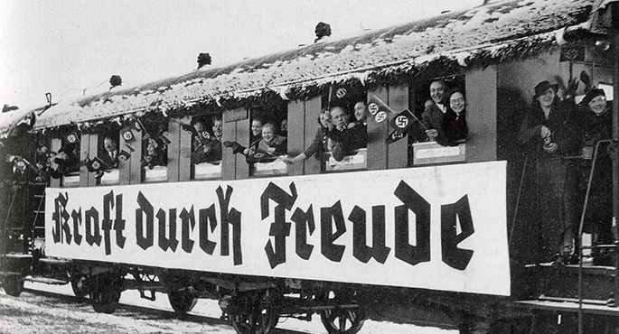 27.11.1933 r. – Rekreacja w cieniu swastyki