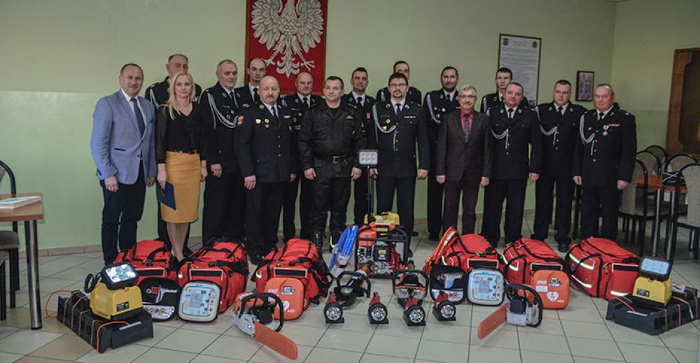 Strażacy otrzymali specjalistyczny sprzęt