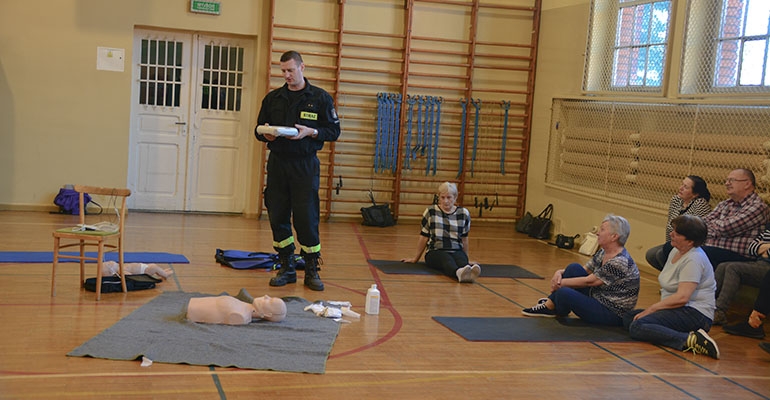 Studenci UTW uczyli się pierwszej pomocy