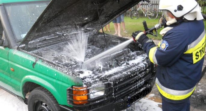 Pożar samochodu w Zdunach