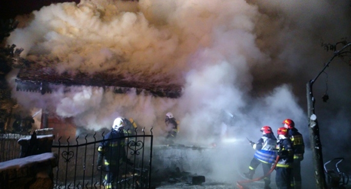 12 godzin walczyli z ogniem