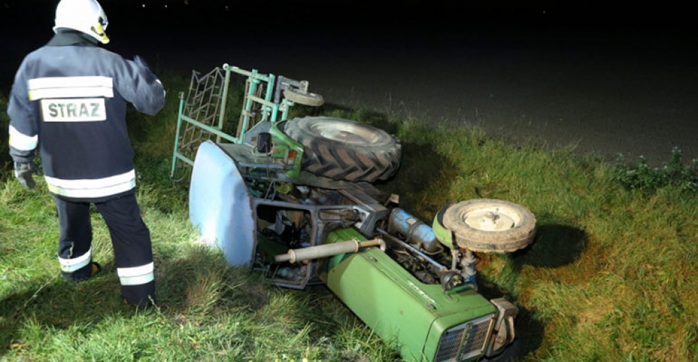 Pijany traktorzysta wjechał do rowu