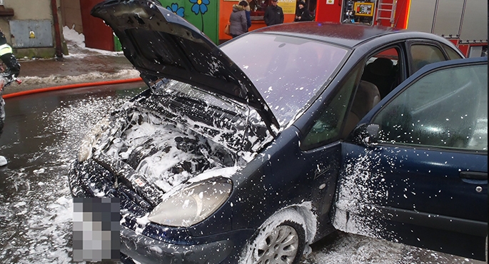 Samochód w ogniu[gallery]