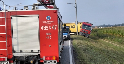 Zderzenie osobówki z ciężarówką[gallery]