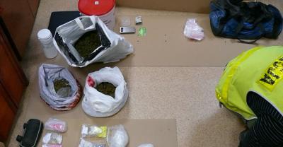 Ponad 4,2 kilograma narkotyków w mieszkaniu