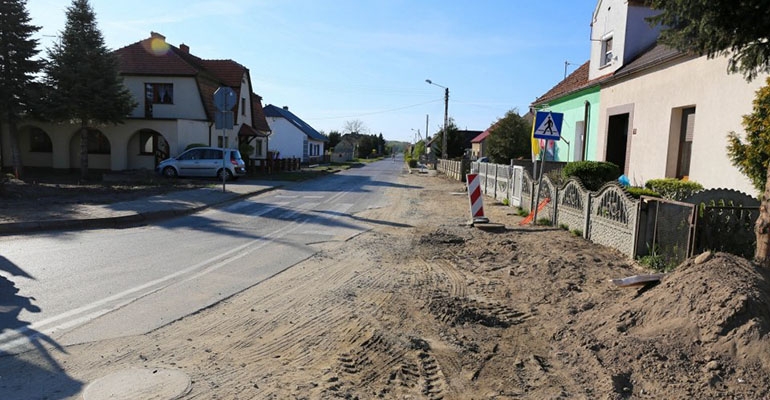 Budują ścieżkę ze Smolic do Pasierb