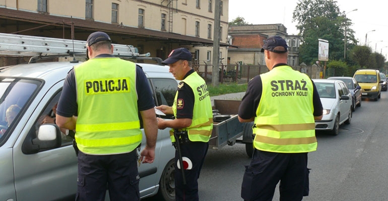 Nie ryzykuj na przejeździe kolejowym!