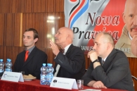 Na spotkaniu lider Nowej Prawicy nie szczędził słów pod adresem rządu