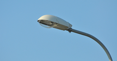 Sprawa lamp na 1 Maja ciągnie się już rok