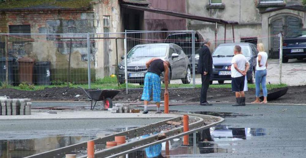 Znów zalało boisko w mięśniaku
