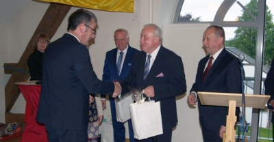 Delegacje przekazały sobie upominki