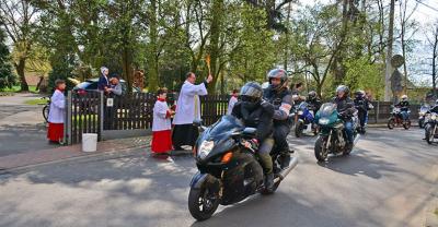 Otwarcie sezonu motocyklowego w Lutogniewie[wideo]