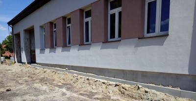 Sala wiejska w Ustkowie została wybudowana 28 lat temu i od tego czasu nie była remontowana