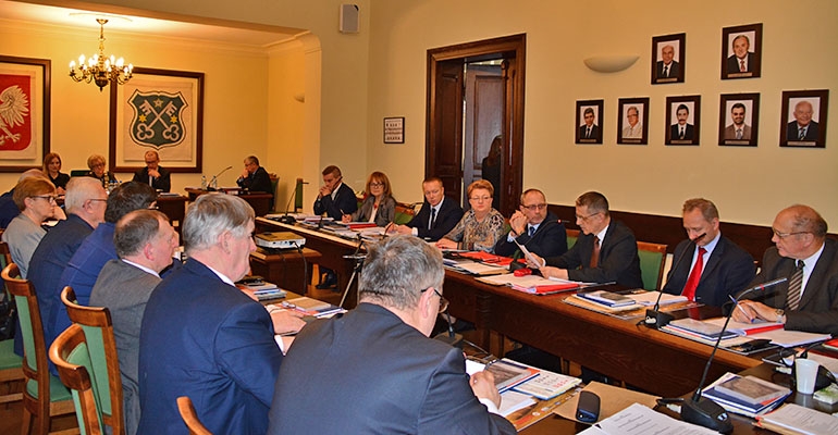 Nowy serwis portalu: Oceń Radnego