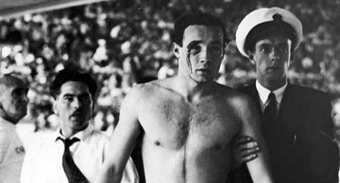 06.12.1956 r. – Krew w wodzie