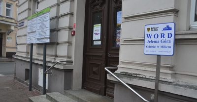WORD przenosi się na stadion