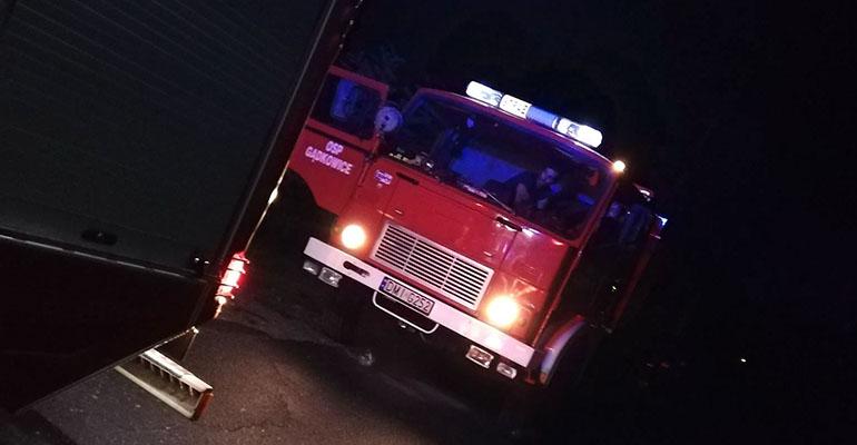 Nocny pożar balotów