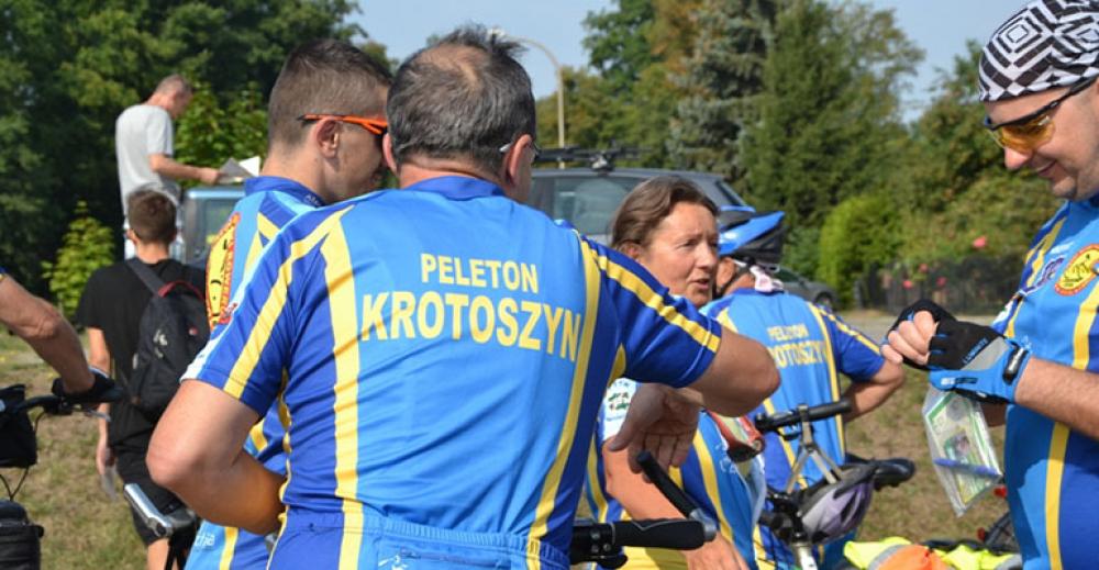 „Peleton” na pomoc Szurkowskiemu