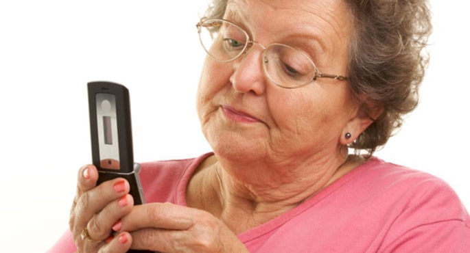Kiedyś uważało się, że elektronika jest dla młodych. Dziś seniorzy doceniają jej funkcjonalność