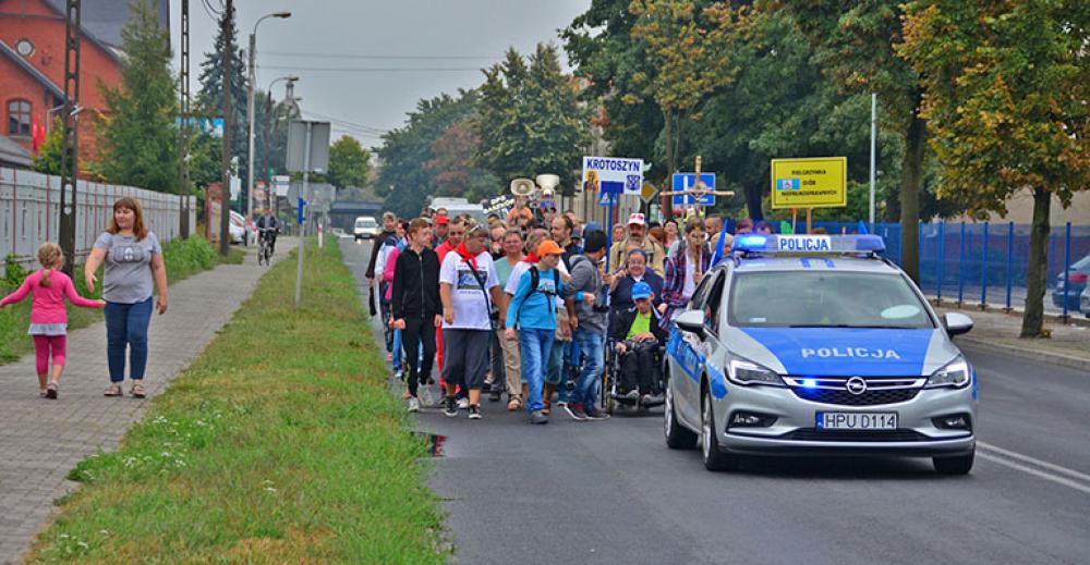 Pielgrzymki do Lutogniewa