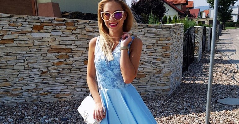 Wodospad, rajska wyspa i lodowa góra