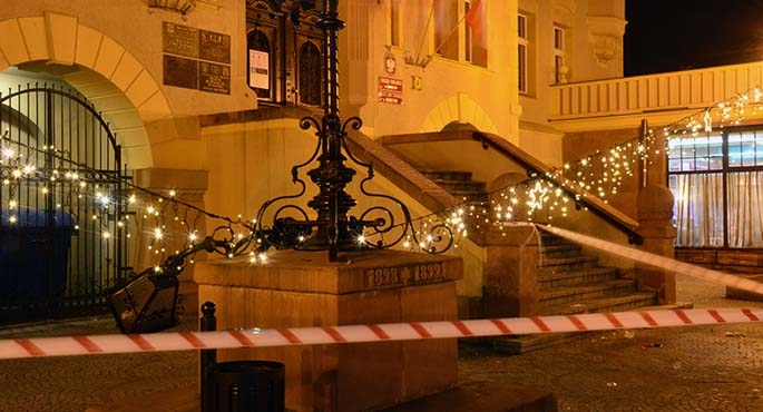 Chuligani zniszczyli miejską latanię