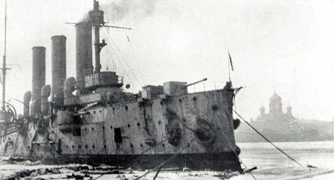 07.11.1917 r. – Już z „Aurory” wystrzał padł…