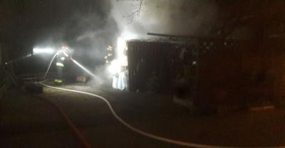 Pożar sterty drewna