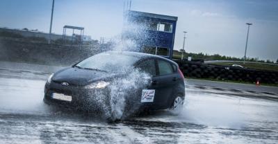 Jak jeździć, żeby nie wpaść w poślizg?