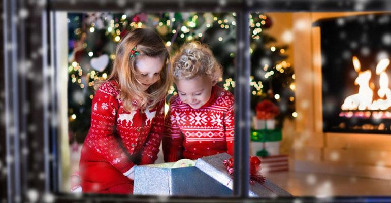 Niespodzianki pod choinkę dla najmłodszych