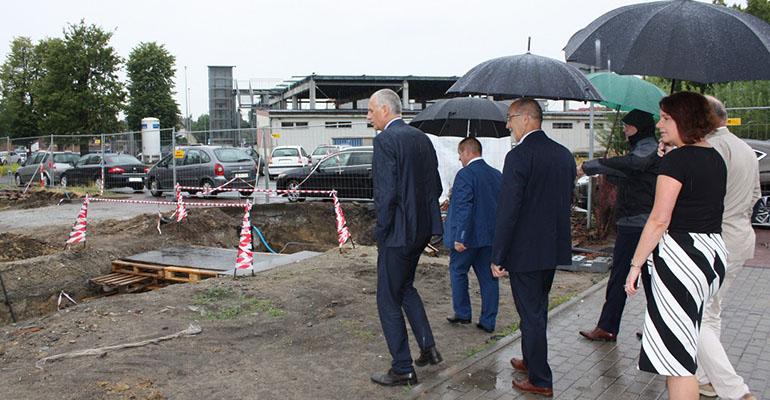 Trwa budowa szpitala i boiska