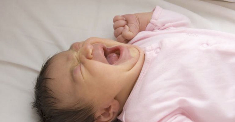 Co robić, gdy maluch ma kolkę?